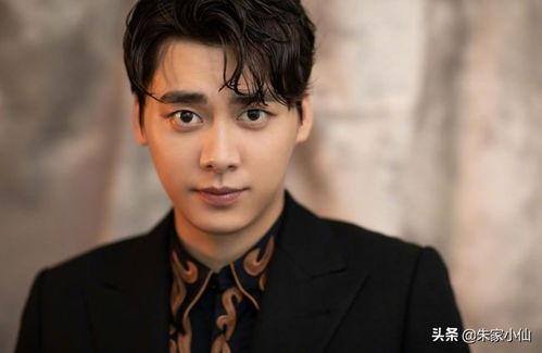 李易峰娱乐吃瓜事件视频,粉丝高价追捧，劣迹艺人复出不择手段
