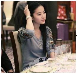 娱乐吃瓜酱剪辑女孩视频,女孩们的欢乐时光