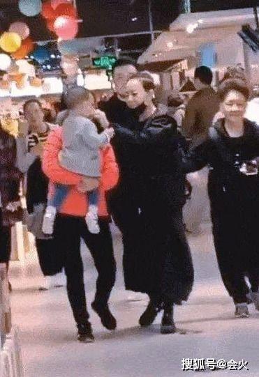 娱乐吃瓜戚薇要退圈了吗,戚薇宣布退圈？揭秘娱乐圈最新传闻背后的真相